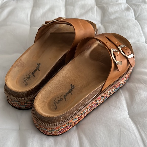 FREE PEOPLE Caravelle Cork Footbed Sandals- Size 39 Canyon Moon color - Picture 4 of 7